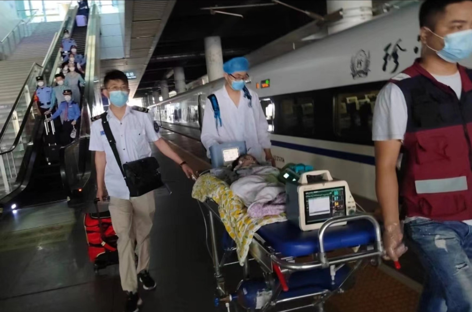 礼县高铁转运公司